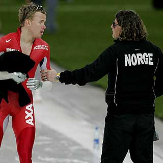 PRØVER PÅ EGEN HÅND: - Uten at jeg vil kritisere, så er det jo ikke så mange andre enn Håvard Bøkko som har gått fort den siste tida, påpeker Dag Erik Kleven.