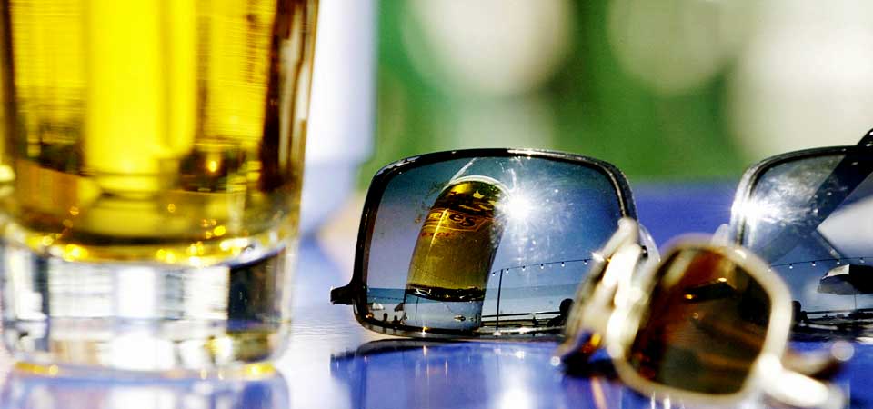 ALKOHOL: Kvinners forbruk et tett knyttet opp til mannens, enten som partner, kollega, kj�reste eller venn, skriver kronikkforfatterne.