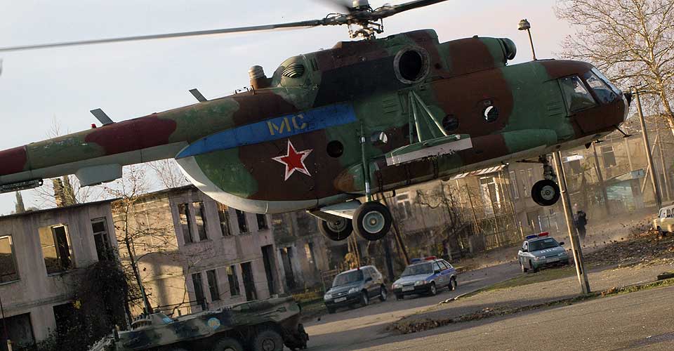 RUSSISK N�RV�R: Siden uavhengighetskrigene p� begynnelsen av 90-tallet har Russland hatt fredsbevarende styrker i utbryterrepublikkene Abkhasia og S�r-Ossetia.