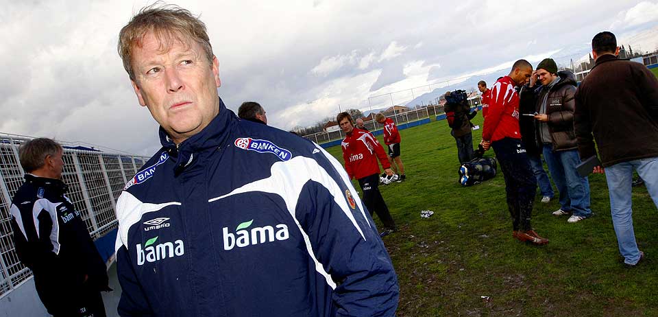 TAR GJERNE DISKUSJONEN: Men �ge Hareide mener at Drillo ikke treffer blink med kritikken.