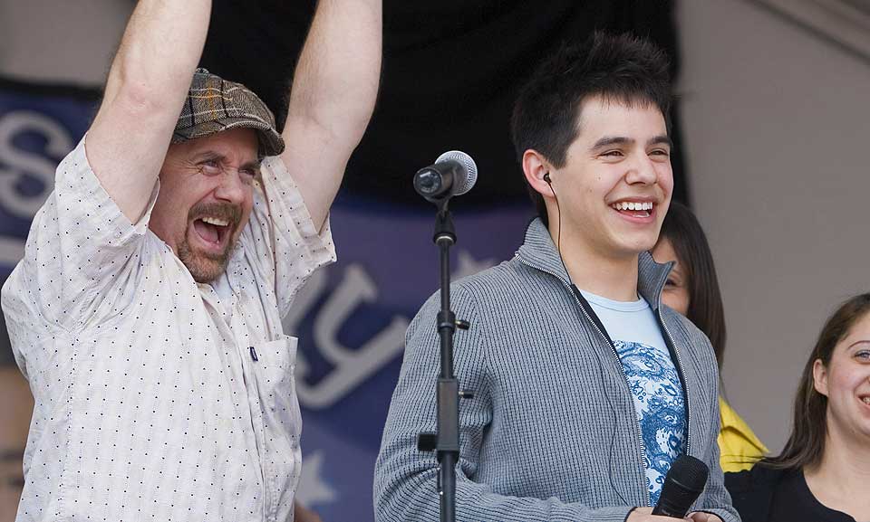 STAGE DAD FROM HELL: Pappa Jeff synes lite om tilnavnet han har f�tt i amerikansk kjendispresse. F�r helgen ble han forvist fra s�nnen Davids Idol-�vinger. For godt.
