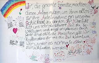 SENDTE HILSENER: I g�r sendte familien hilsener og �nsker til publikum for f�rste gang.