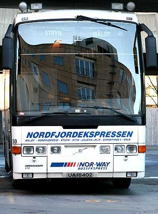 BEREDSKAP: Nor-Way har ekstra busser klare, b�de i Oslo, Drammen og Bergen. NSB har satt inn ekstra tog.