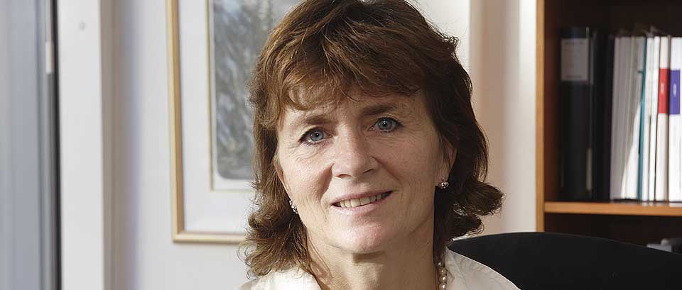 AVVISER KRITIKK: President i Legeforeningen, Torunn Janbu, mener finsk effektivitet med hardt arbeidspress og lave l�nninger ikke er noe � trakte etter.