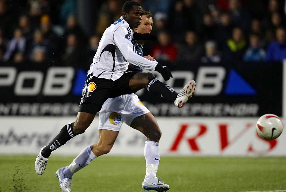 MED CLUJ I SIKTE?: Yssouf Kon�s kontrakt med Rosenborg l�per ut etter sesongen, men rumenske Cluj skal v�re klare med sjekkheftet allerede i sommer.