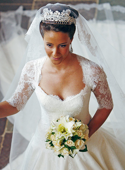 spanish royal wedding dresses. Re: Royal Wedding Dress