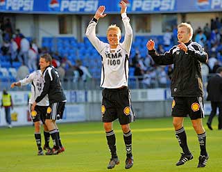 LETTELSE: Per Ciljan Skjelbred og Marek Sapara utviste glede og lettelse etter kampen mot Molde p� Aker Stadion.