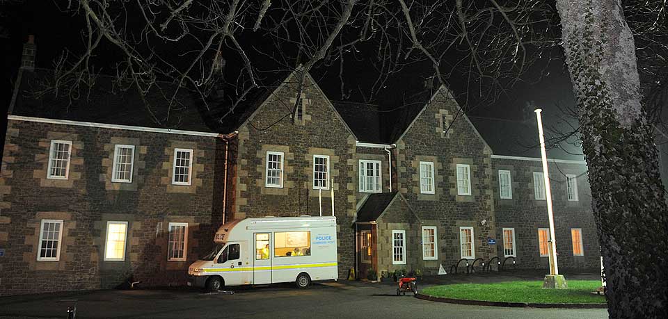 �SKREKKENS BARNEHJEM�: Bevisene om barnelik og pedofiliringer p� Haut de la Garenne finnes ikke, hevder stadig flere britiske mediekritikere.