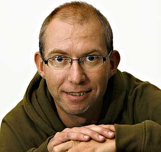 SVARER DEG: Dagbladets reisejournalist, Odd Roar Lange.