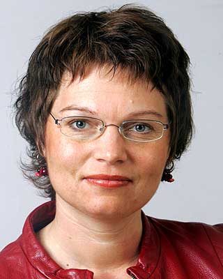 UN�DVENDIG MED NY LOV: May-Helen Molv�r Grimstad (Krf) er motstander av den nye loven.
