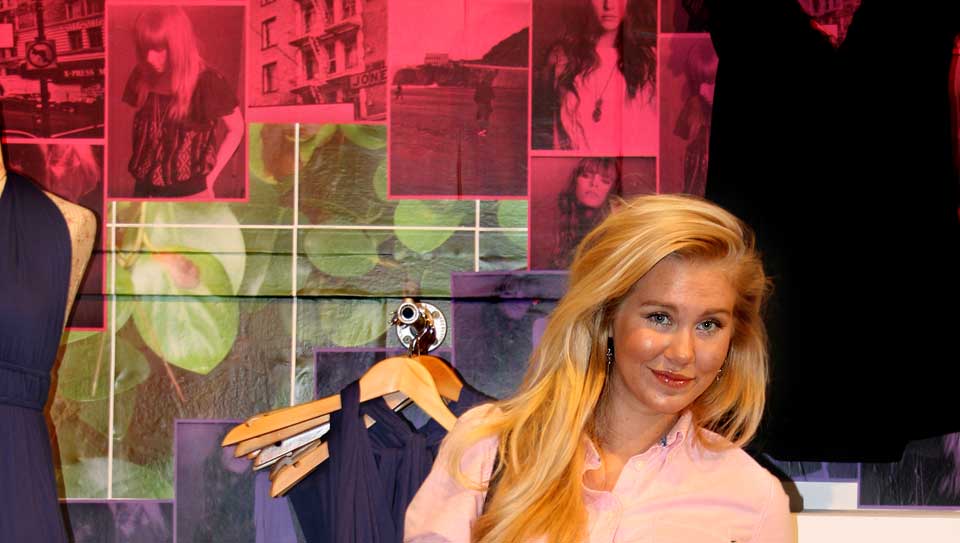 IKKE BARE G�Y: � v�re Sveriges mest leste blogger. I g�r ble Isabella L�wengrip utsatt for hetsing og flaskekasting.