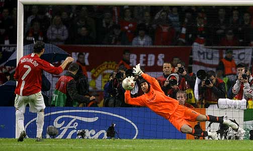 1 AV 13: De siste tre straffekonkene Petr Cech bare reddet et straffespark - fra Cristiano Ronaldo.