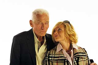 HERR ROSENTKRANTZ: Ole-J�rgen med sin tv-datter Eva Rosenkrantz (Rudi Claes) i C�sar. Selv om Nilsen slet med sykdom var han aktiv som skuespiller, b�de p� tv-skjermen og p� theaterscena.