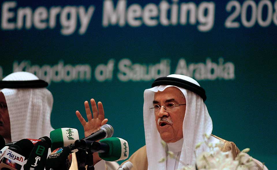 STOR ST�HEI FOR INGENTING: G�rsdagens energim�te i Saudi-Arabia med oljeminister al-Naimi i spissen, fikk liten ringvirkning p� de h�ye oljeprisene.