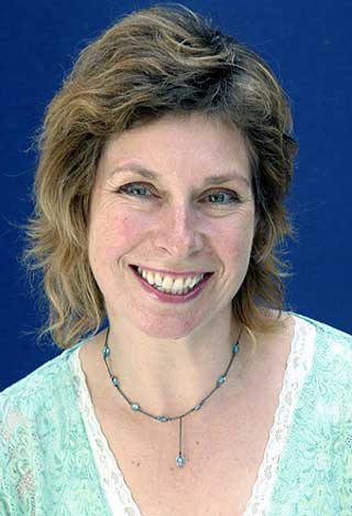 BANNER I TERAPI-KIRKEN: Det finnes ikke bevis for at terapeutisk orientert l�ring har effekt, mener professor Kathryn Ecclestone