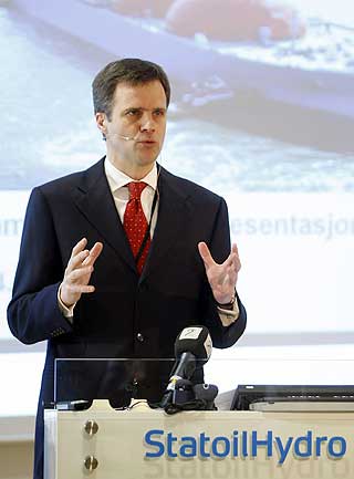 F�R KJEFT: StatoilHydro-sjef Helge Lund.