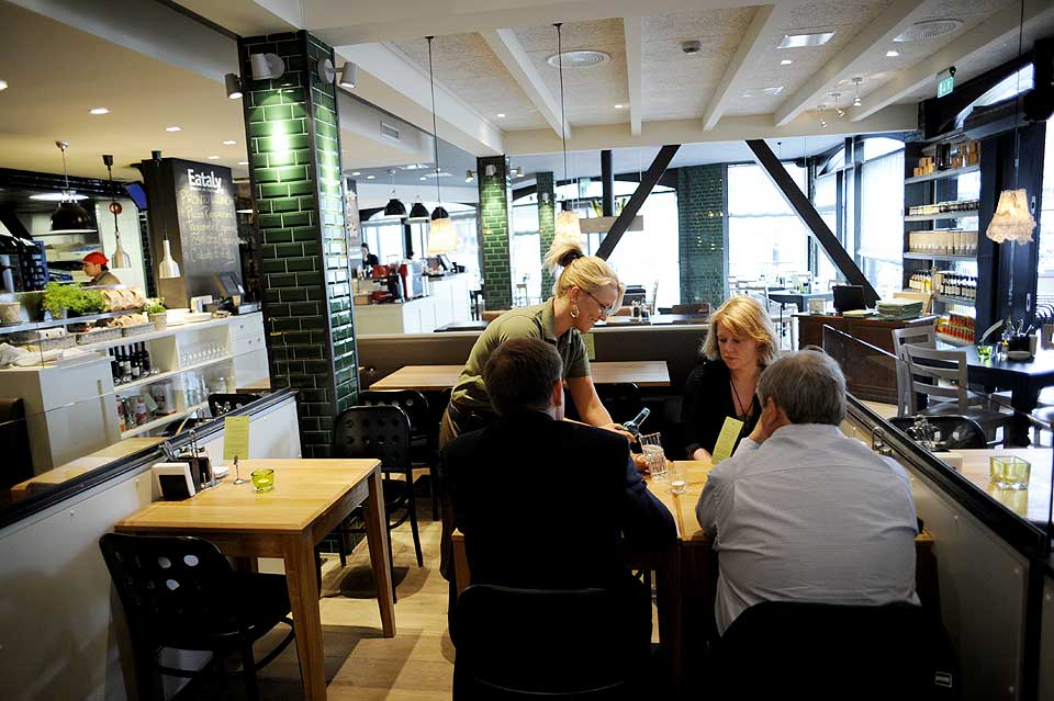 Litt � g� p�: Godt og hyggelig priset, men sm� endringer kan gj�re Eataly til et enda bedre spisested.