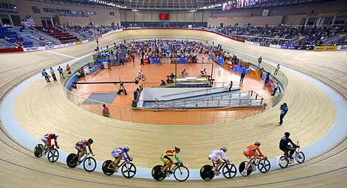 LAOSHAN VELODROME: Design: Schuermann Architects.  �velser: Banesykling