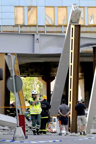 BYGGEPLASS: Det var overbygget p� en byggeplass som raste sammen i Kista.