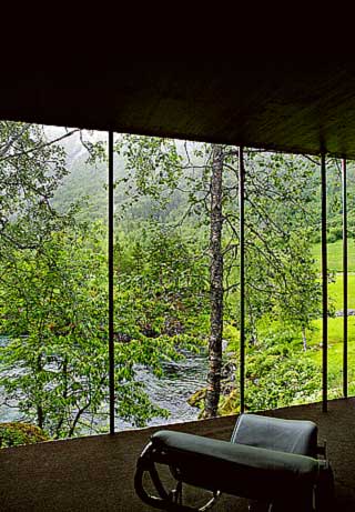 OVERNATTING I ARKITEKTUR OG NATUR: Jensen & Skodvin hadde ideen om landskapshotelletsom n� tar form med frittst�ende rom og natur som nabo.