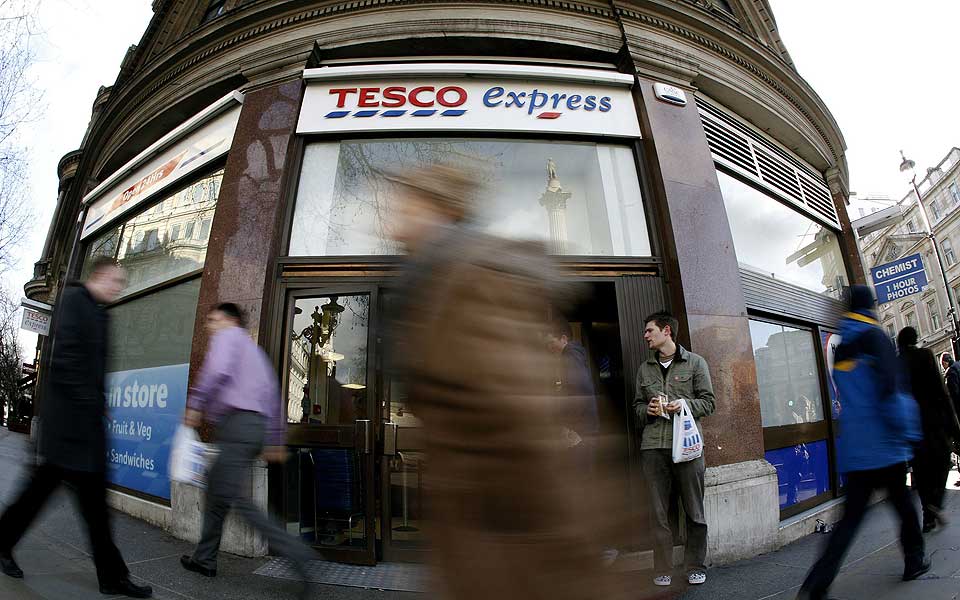 KJEDELIG KJ�PESENTER: Men neppe Trondheim? Det understrekes at Tescobutikken p� bildet ikke er den samme som er i Johnsons nabolag.