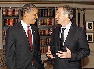 OBAMA OG TONY: Barack Obama begynte dagen med et frokostm�te med Tony Blair.