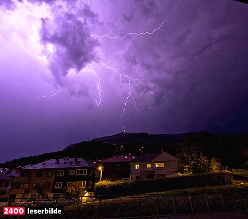 ULRIKEN:  Lynet herjet i Bergen ogs� i kveld.