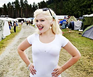 OMSTRIDT: Caroline Andersen skal holde sexshow p� Stor�s i kveld klokken 23.15.