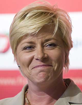 MEST LIKT: Frps formann Siv Jensen har mer enn 30 prosent av velgerne i ryggen.