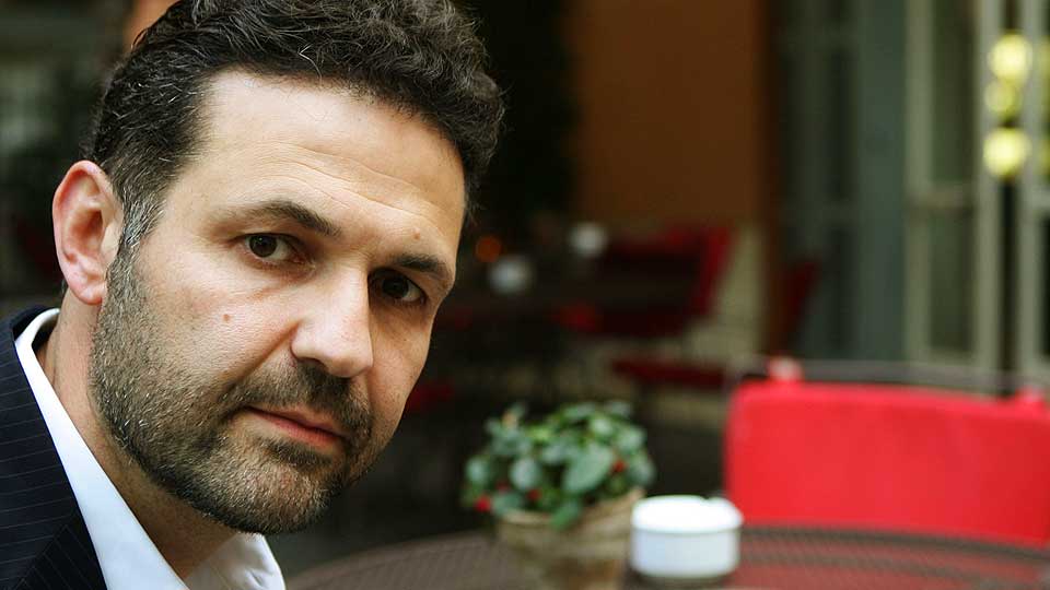 TOPPER: N� har Khaled Hosseini tatt f�rsteplassen p� boklista over skj�nnlitteratur. Jo Nesb� og Stieg Larsson f�lger hakk i h�l, og snart kommer Lars Saabye Christensens avsluttende roman om gutta fra �Beatles�.