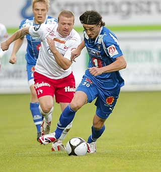 SERVIT�R: Raymond Kvisvik vartet opp med en flott m�lgivende da Hans Erik Ramberg ga FFK ledelsen.