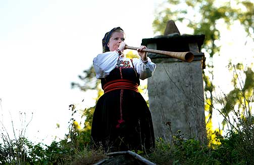 BUNADER: Norsk Folkemuseum dannet en urnorsk ramme rundt motevisningen.