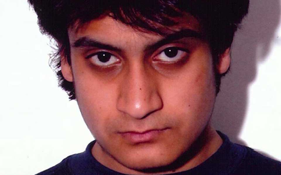 P�GREPET SOM 16-�RING: Hammaad Munshi ble d�mt for � spre opplysninger om bomber p� nettet.