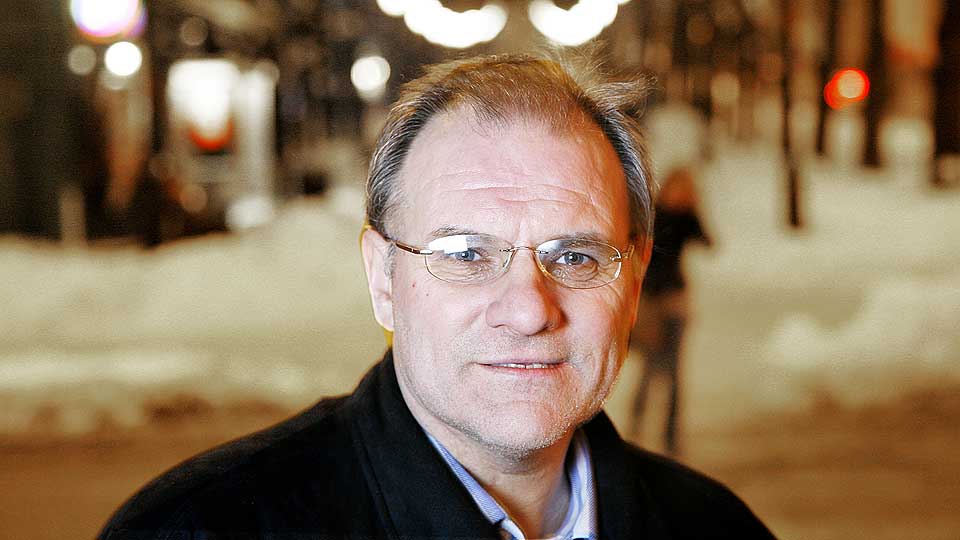 SKRIVER BOK: SV-topp Olav Gunnar Ballo har skrevet en dag-for-dag-beretning om datteren Kajas selvmord og familiens sorgreaksjoner.