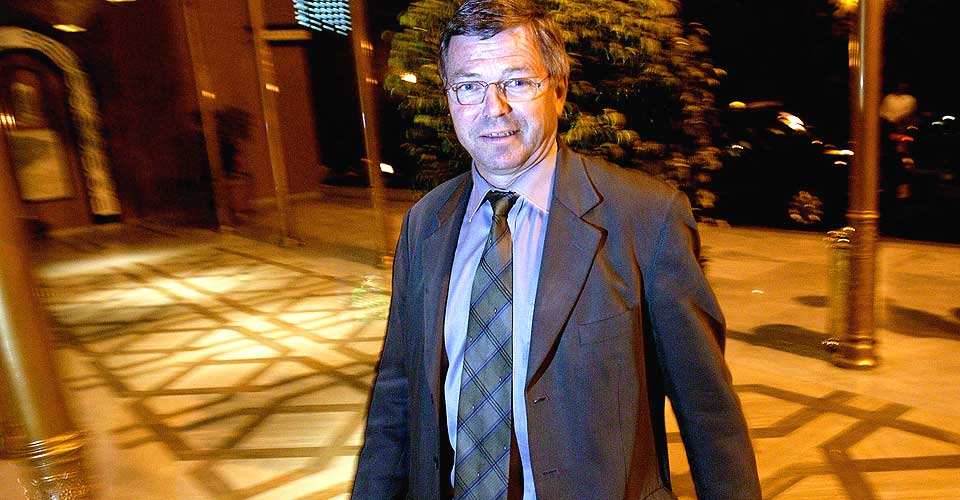 FIKK FOR MYE  PENSJON: Men Kjell Magne Bondevik understreker at alt er betalt tilbake. De andre fem som skal ha f�tt for mye pensjon, har imidlertid ikke visst at de fikk for mye pensjon, og dermed heller ikke betalt tilbake pengene.