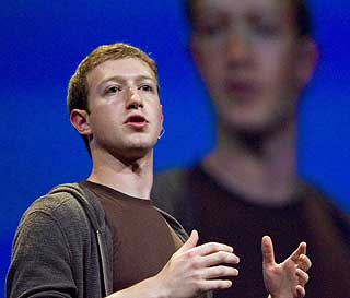 UNG GR�NDER: Mark Zuckerberg (24) skapte Facebook da han gikk andre�ret p� Harvard. N� kan historien bli film i Aaron Sorkin, Scott Rudin og Sonys hender.