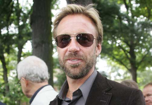 P� FEST: Komiker Thomas Giertsen delte bord med Fredrik Skavlan.