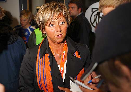 - FOR D�RLIGE RESULTATER: Torill Hole Standal og AaFK-styret mener S�ren �keby har levert for d�rlige resultater.