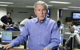 OVERV�KER GUSTAV: USAs president George W. Bush vil ikke delta p� landsm�tet til Det republikanske partiet, men reiser i stedet til Austin i hjemstaten Texas for � overv�ke koordineringen av hjelpearbeidet i forbindelse med orkanen Gustav.