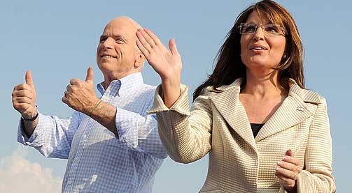 T�FFERE RETORIKK: Ved � skissere en mulig konfliktfylt framtid argumenterer McCain for at han vil v�re den riktige presidenten for USA, i konfrontasjon med konkurrerende stormakter og internasjonale trusler, skriver v�r USA-ekspert Ingrid Lundestad.