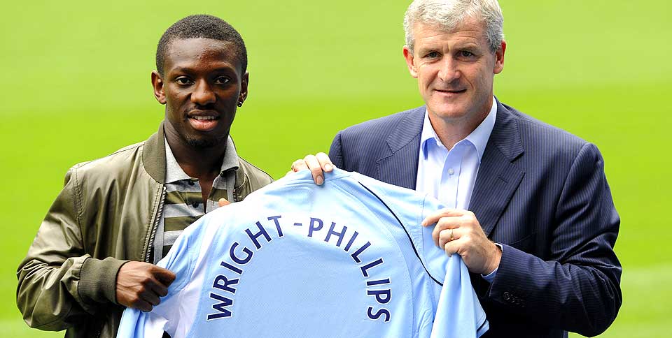 GODE TIDER:City-trener Mark Hughes er i lykkerus om dagen etter � ha hentet tilbake Shaun Wright-Phillips (t.v.), f�tt inn finansielt sterke eiere, samt signert tidligere Real-spiller Robinho. Og alt p� noen f� dager.
