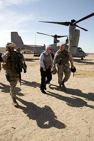 SIER HAN SKAL VINNE IRAK-KRIGEN: Men hva vil det egentlig si?