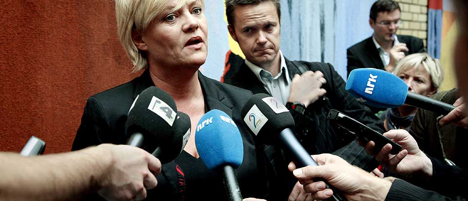 INGEN REGJERINGSKRISE: Til tross for at SV har tatt dissens p� 8 av 13 punkter p� regjeringens tiltaksliste.