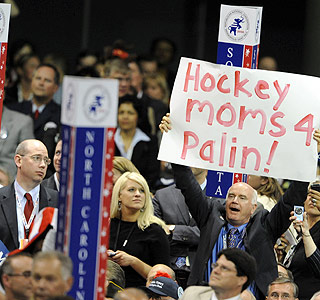  - HOCKEYMOR:  