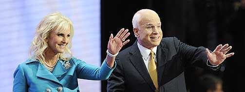 CINDY OG JOHN: Cindy McCain er selvsagt p� republikanerens landsm�te.