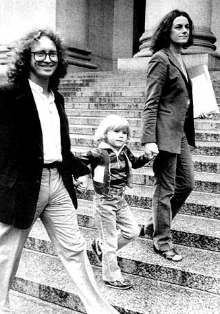 KOBLING?: Tidligere medlem av Weather Underground, Bill Ayers. I vinter ble det avdekket at Obama hadde tatt imot penger fra Ayers.