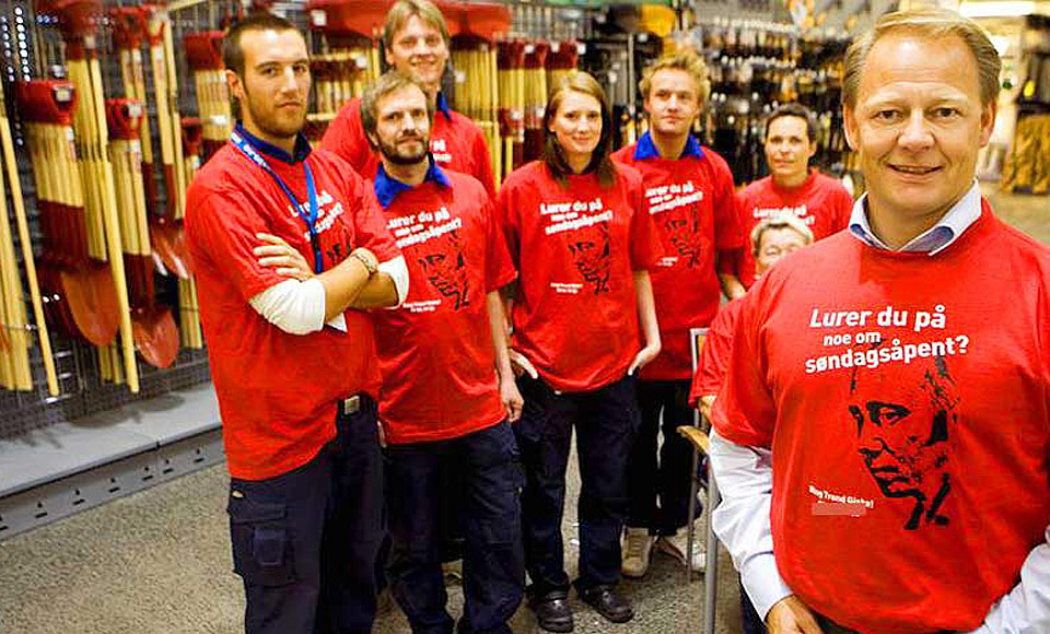 S�NDAG�PENT:  Maxbo-sjef Tom Borthen vil fortsatt �nske ansatte og kunder velkommen p� s�ndager i endel butikker.
