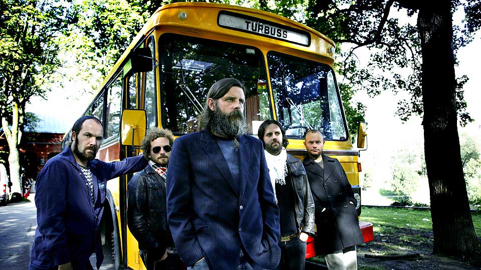 NORGES NYE POPEKSENTRIKER: Tommy Tokyo (med skjegg) i front for sitt Starving For My Gravy-band. Bylarm-hypen fra i fjor er omsider innfridd.