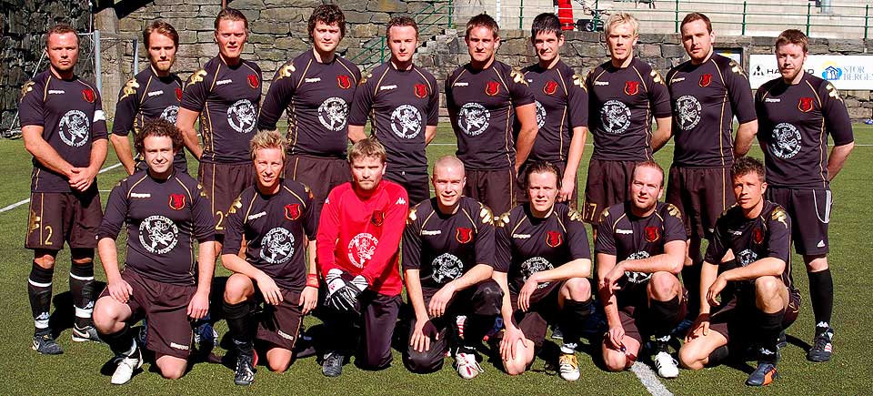 F�LER SEG ROBBET FOR NAVNET: Gutta i Banden FK f�r ikke lov til � kalle seg nettopp det av Hordaland Idrettskrets, s� p� tabellen st�r det i stedet Bj�rgvin FK.