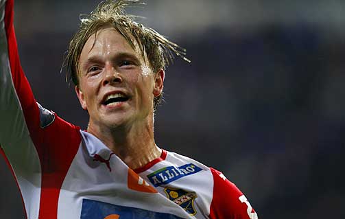 STORFORN�YD: Kim Holmen scoret Lyns andre, og ble k�ret til banens beste av TV 2s seere.